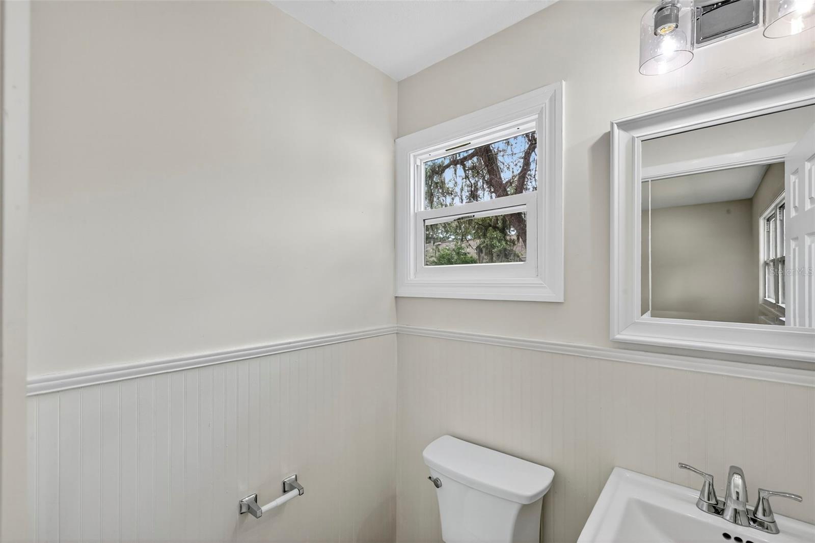 Image 17 of 34 For 5853 Harrison Street