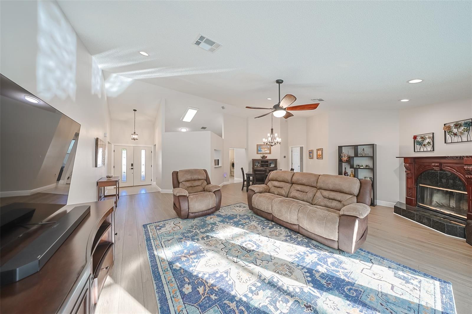 Image 12 of 55 For 12018 Steppingstone Boulevard