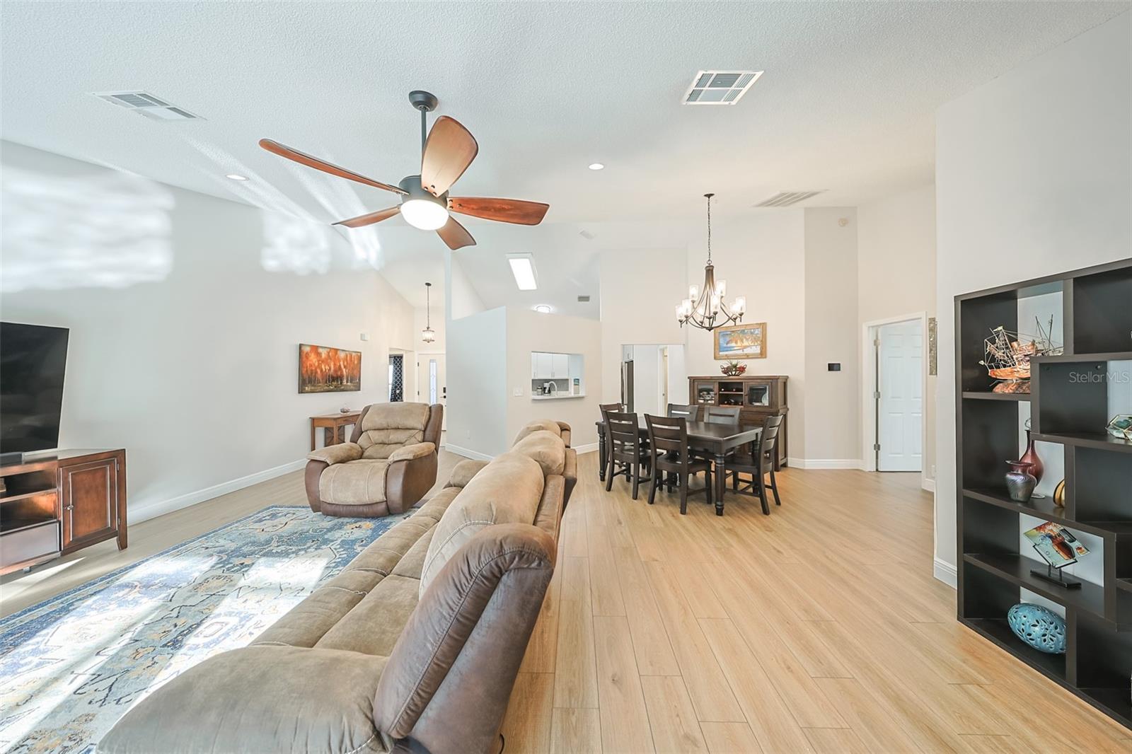 Image 13 of 55 For 12018 Steppingstone Boulevard