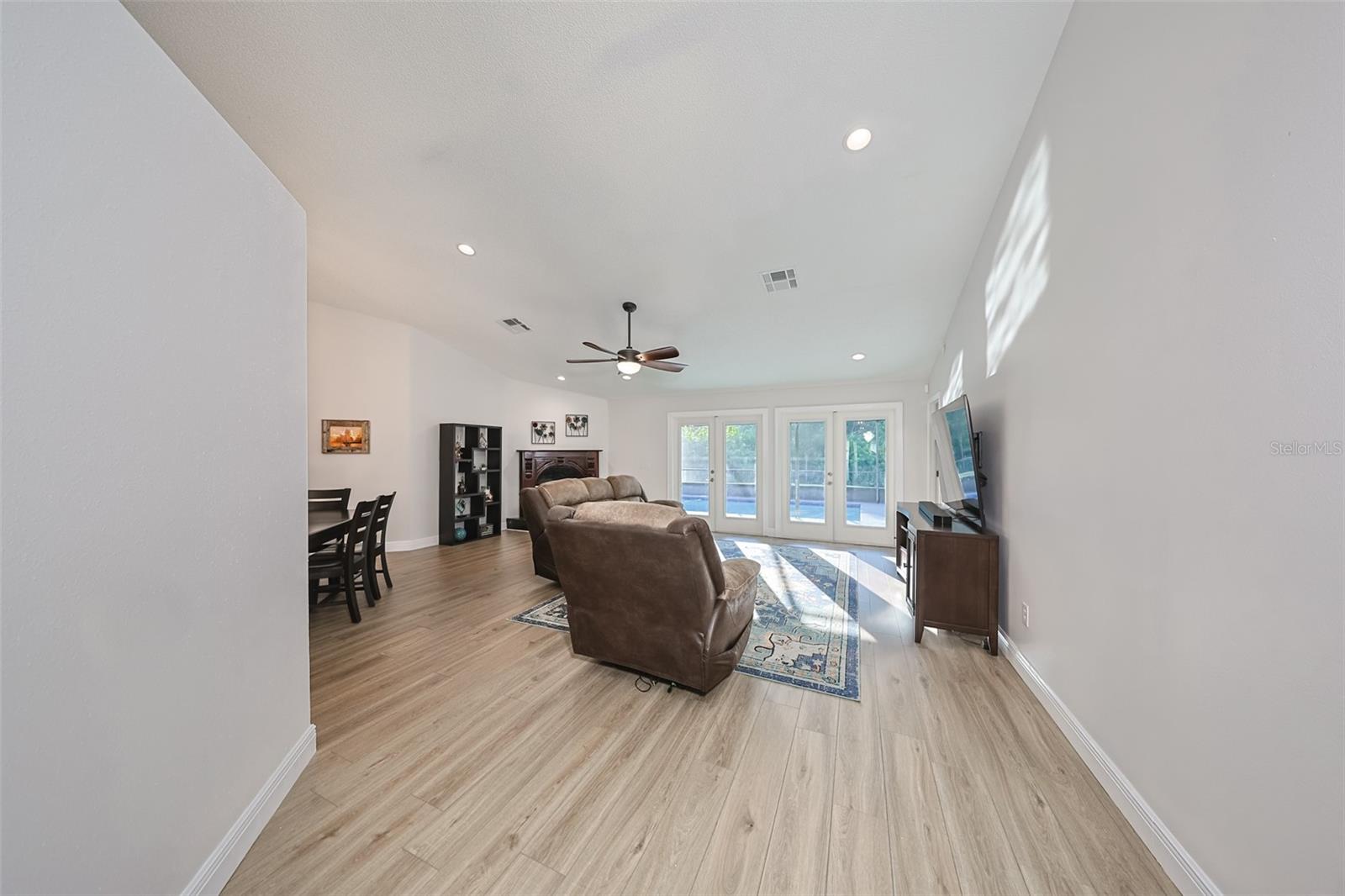 Image 9 of 55 For 12018 Steppingstone Boulevard