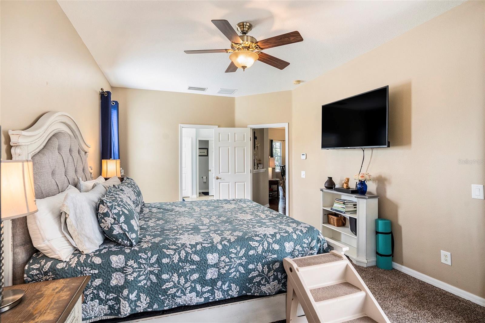 Image 17 of 33 For 8750 Crystal Creek Court