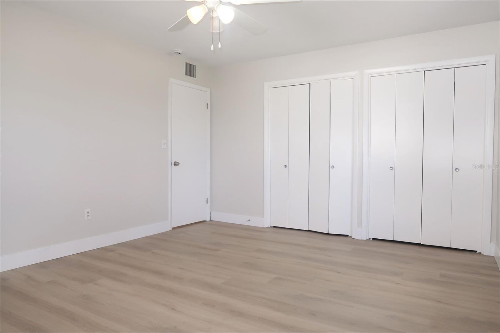 Image 25 of 30 For 806 Oakmont Avenue