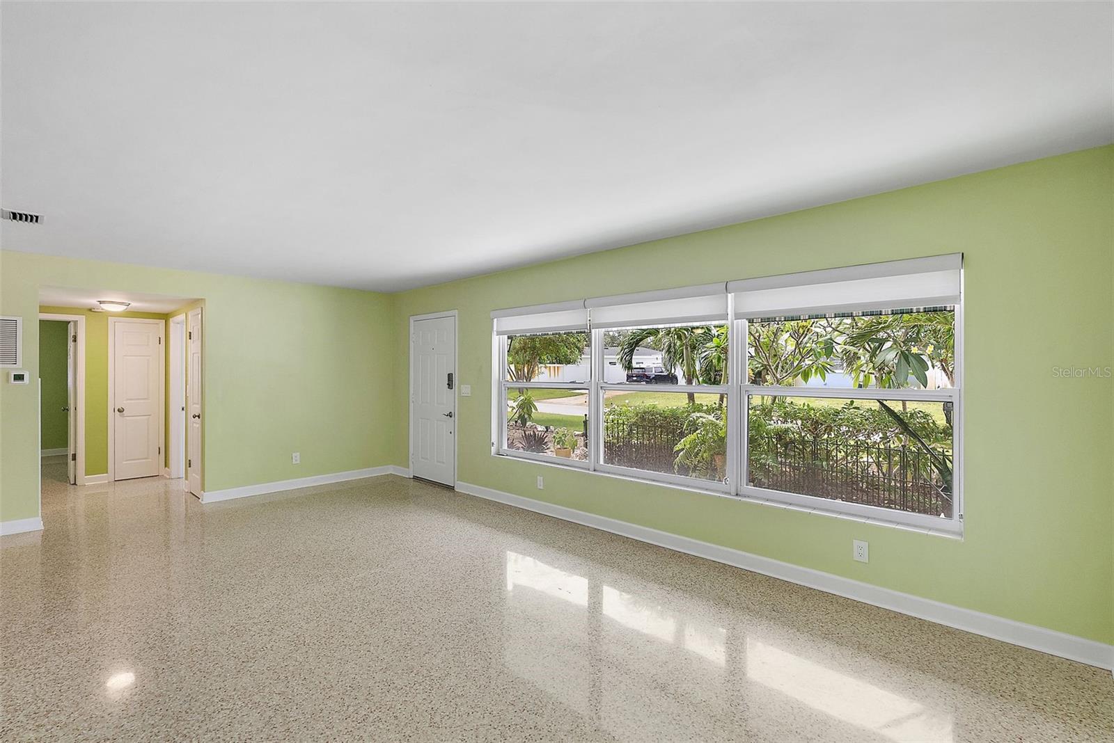 Image 7 of 40 For 2199 Sunset Circle