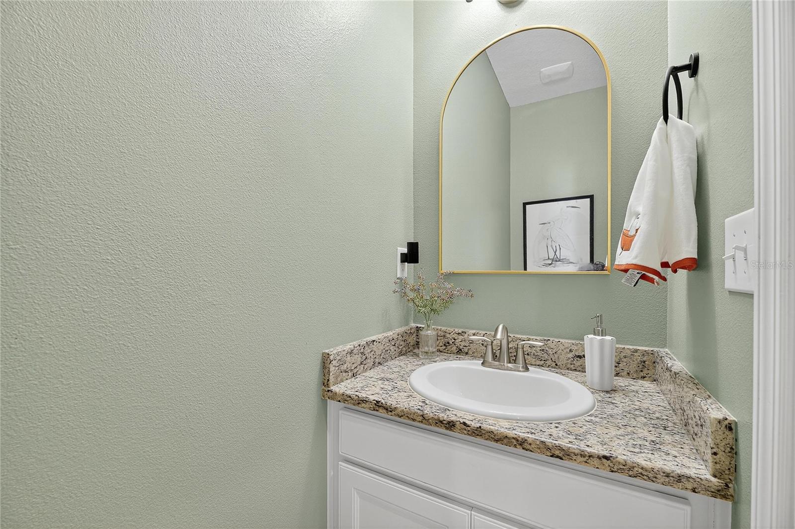 Image 18 of 65 For 6313 Sunsail Place