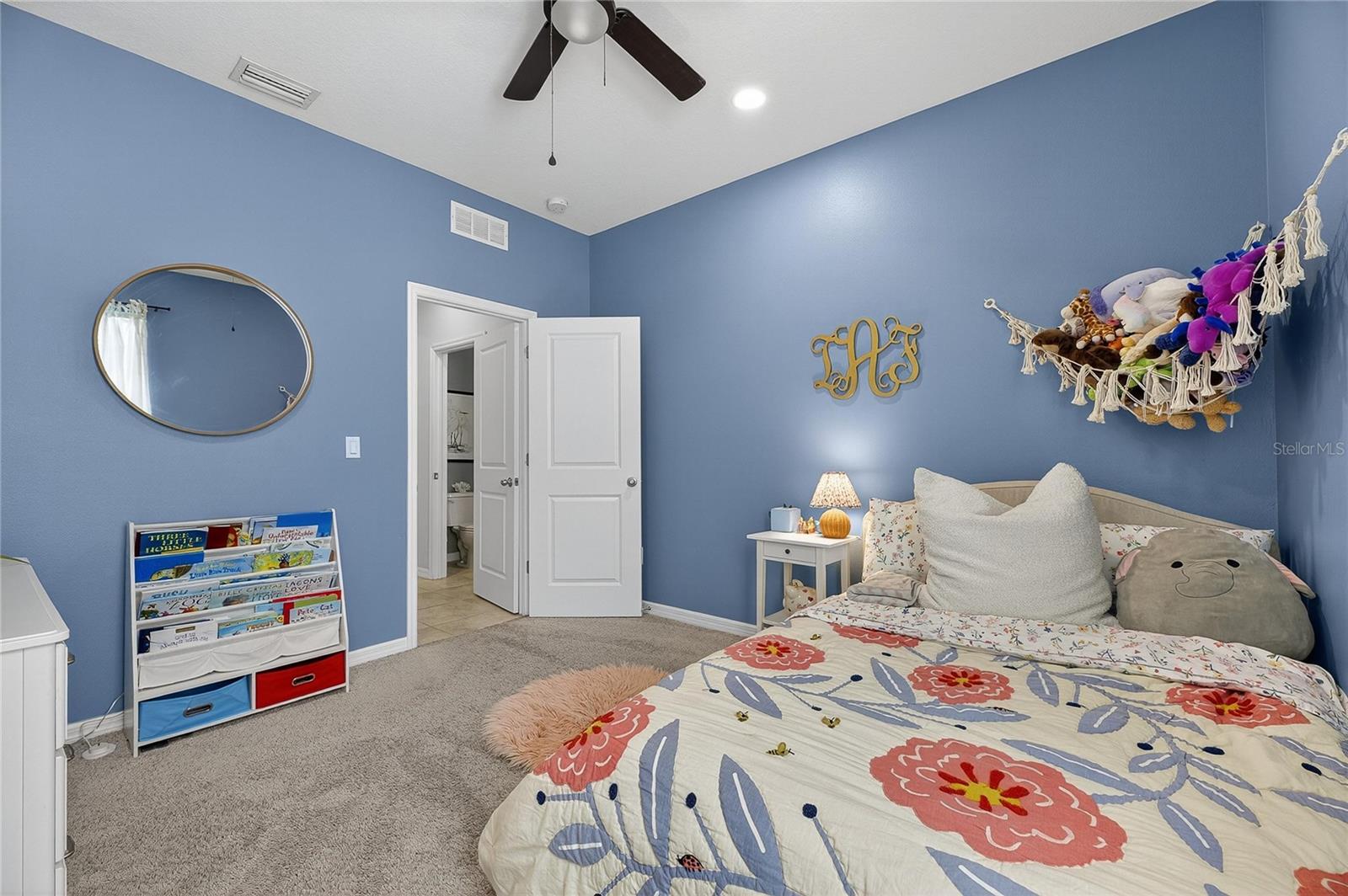 Image 23 of 65 For 6313 Sunsail Place