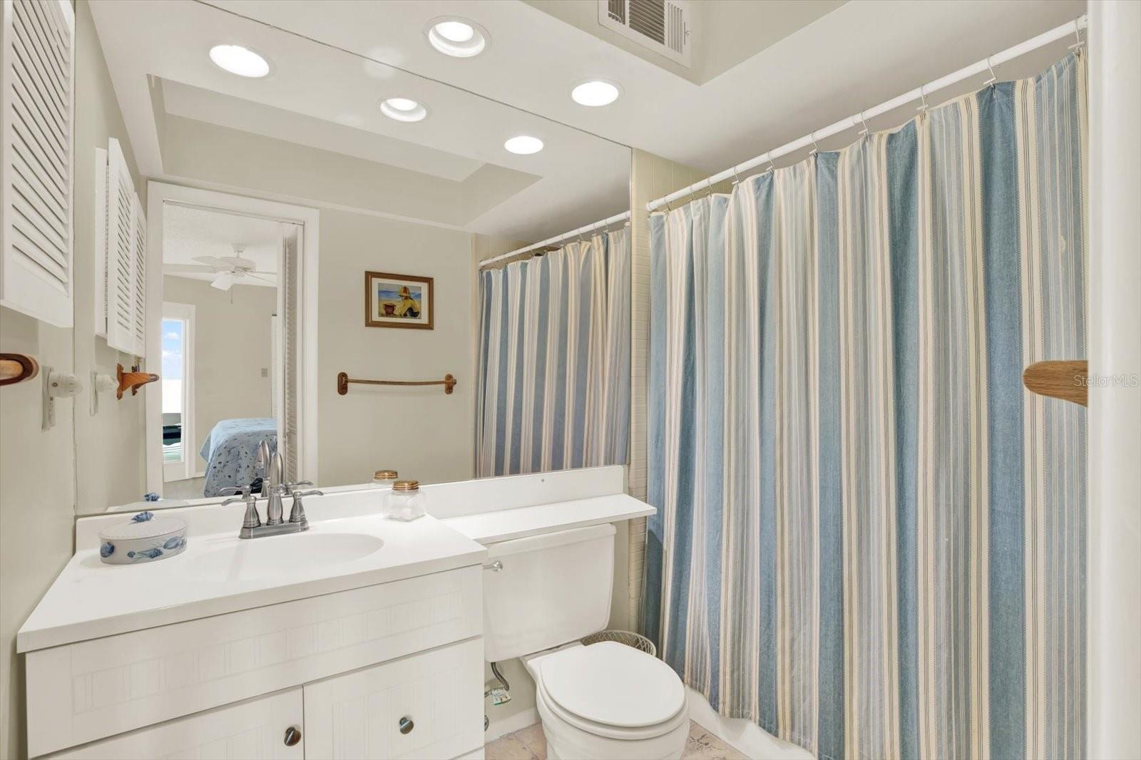 Image 11 of 21 For 6500 Flotilla Drive 187