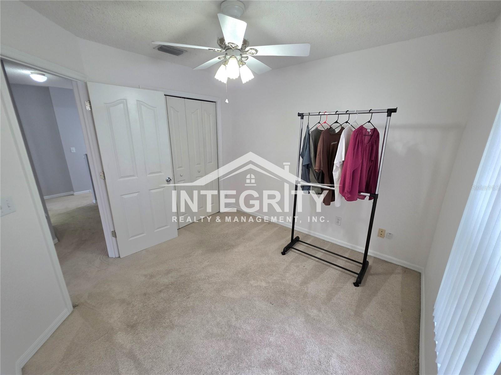 Image 19 of 26 For 10107 Farmingdale Place