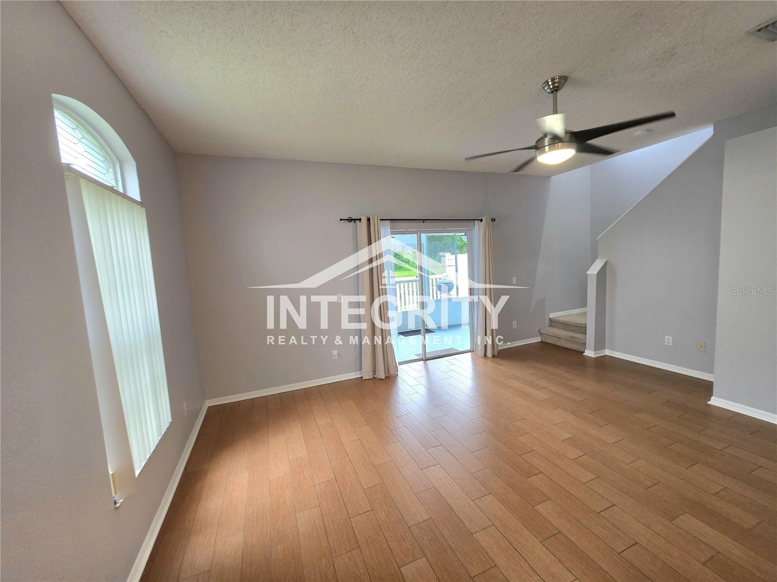 Image 9 of 26 For 10107 Farmingdale Place