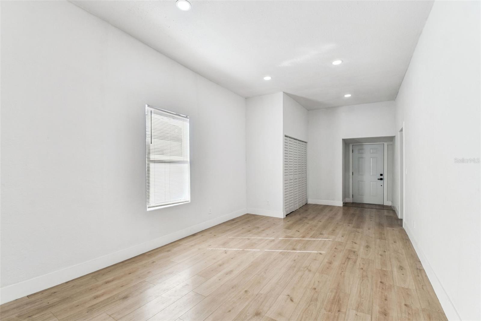 Image 19 of 62 For 2331 St John Street