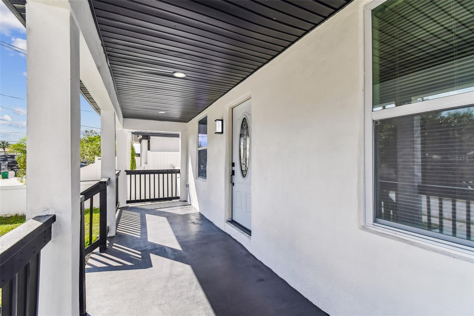 Image 3 of 62 For 2331 St John Street