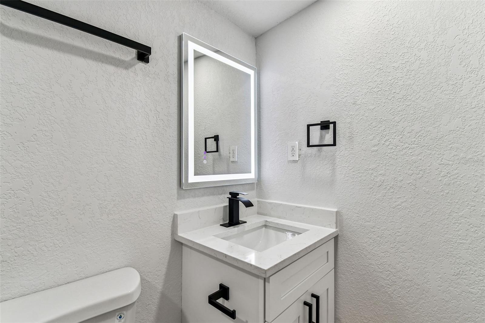 Image 30 of 62 For 2331 St John Street