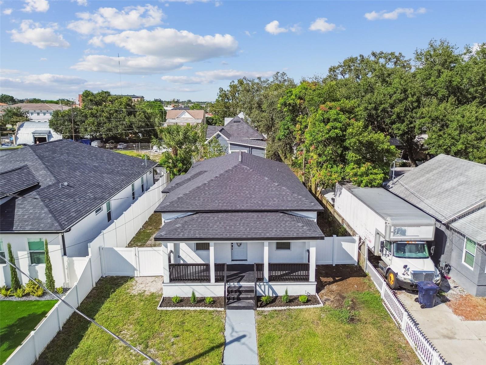 Image 44 of 62 For 2331 St John Street