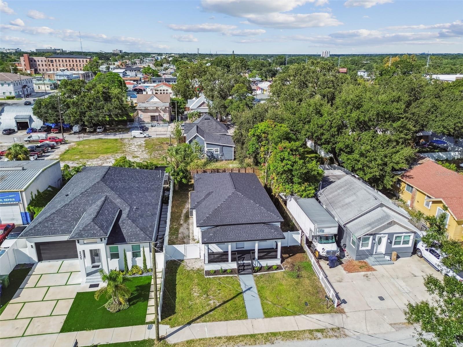 Image 46 of 62 For 2331 St John Street