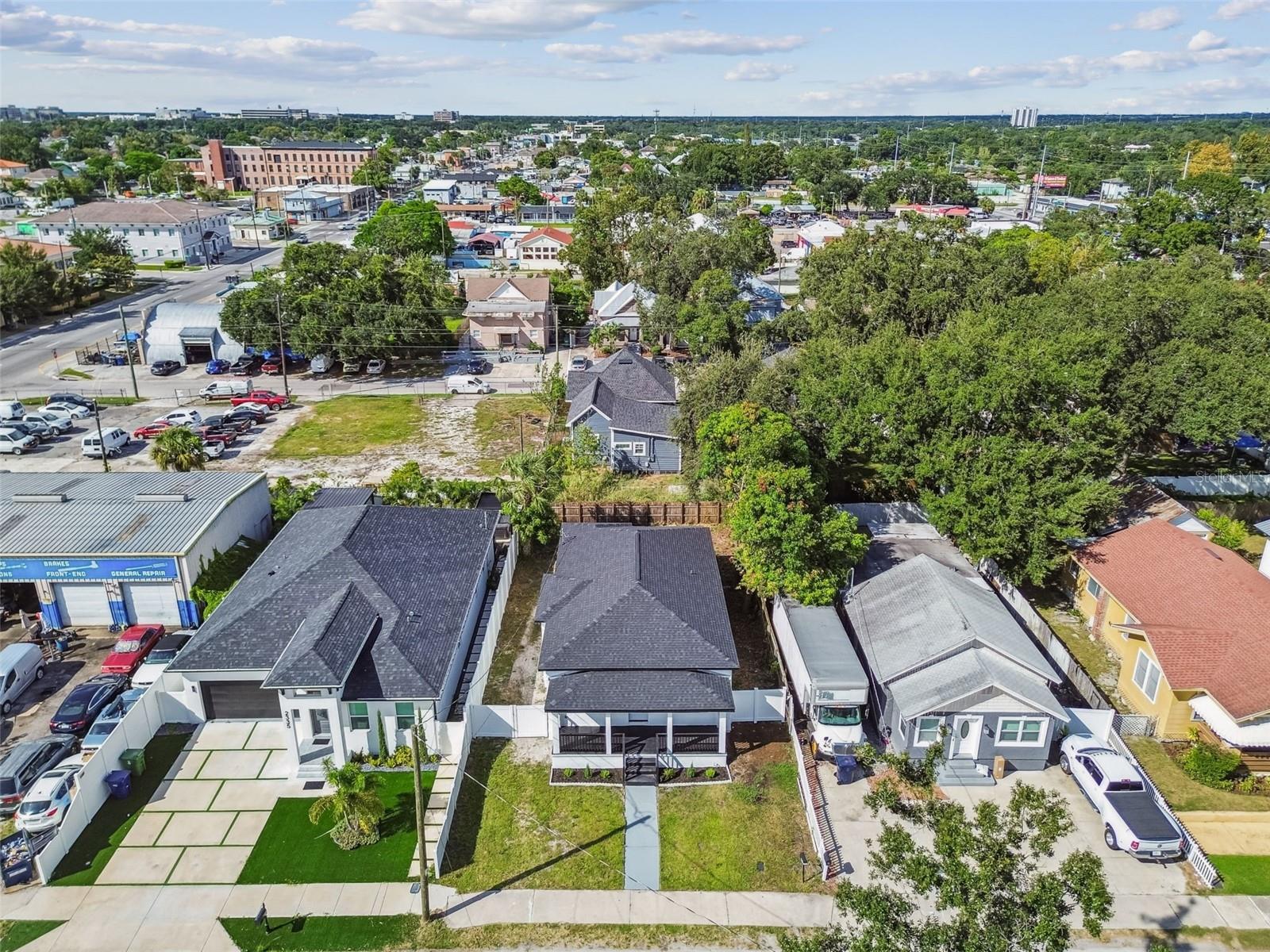 Image 47 of 62 For 2331 St John Street