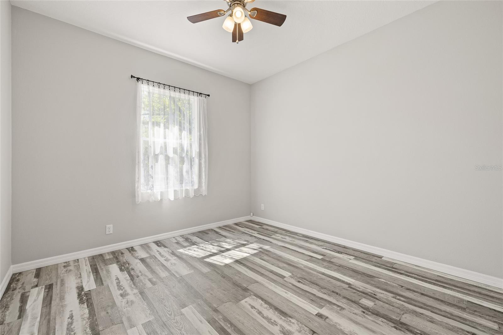 Image 15 of 41 For 3506 22nd Avenue