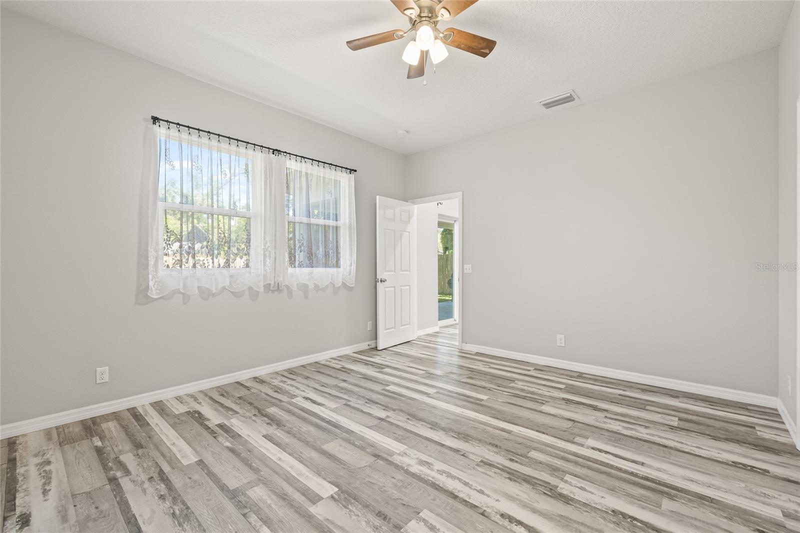 Image 40 of 41 For 3506 22nd Avenue
