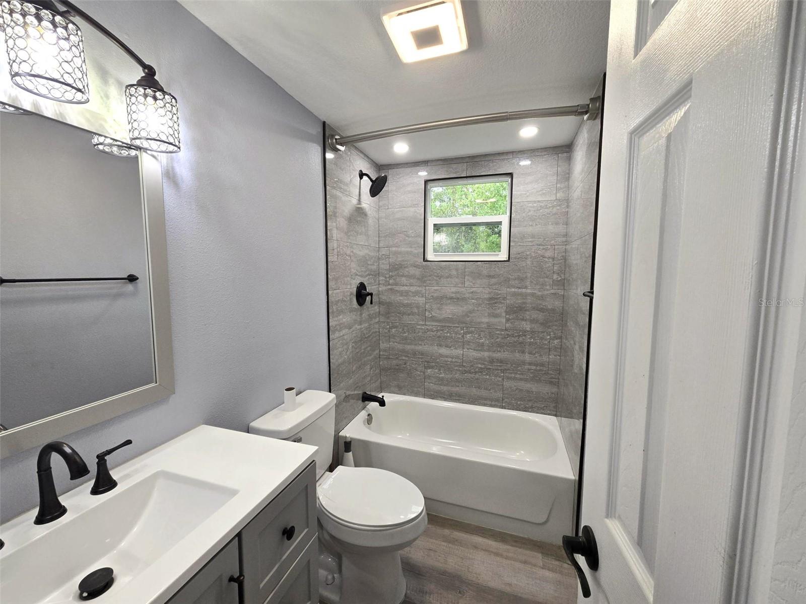 Image 23 of 37 For 3301 Medulla Road