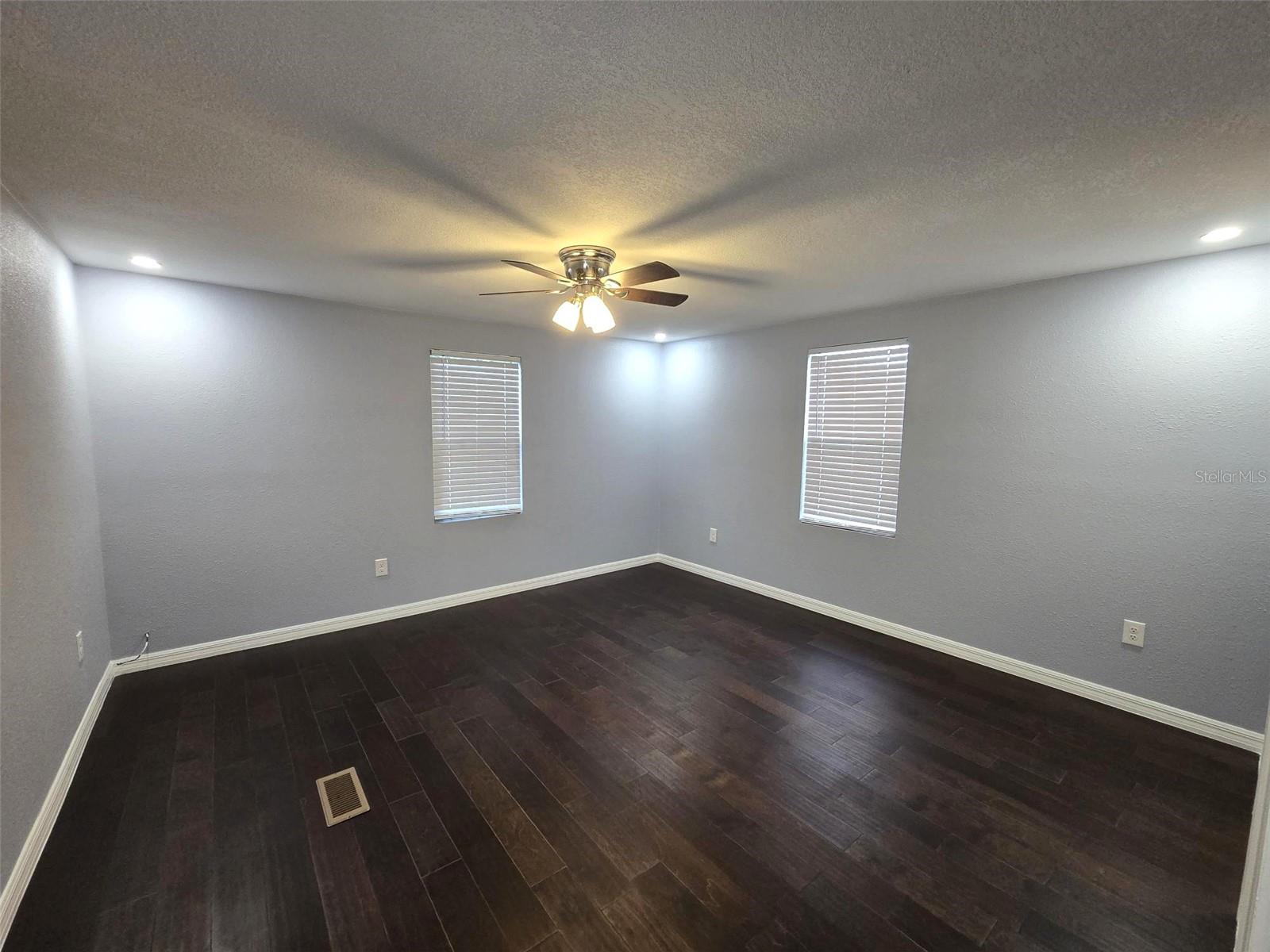 Image 25 of 37 For 3301 Medulla Road