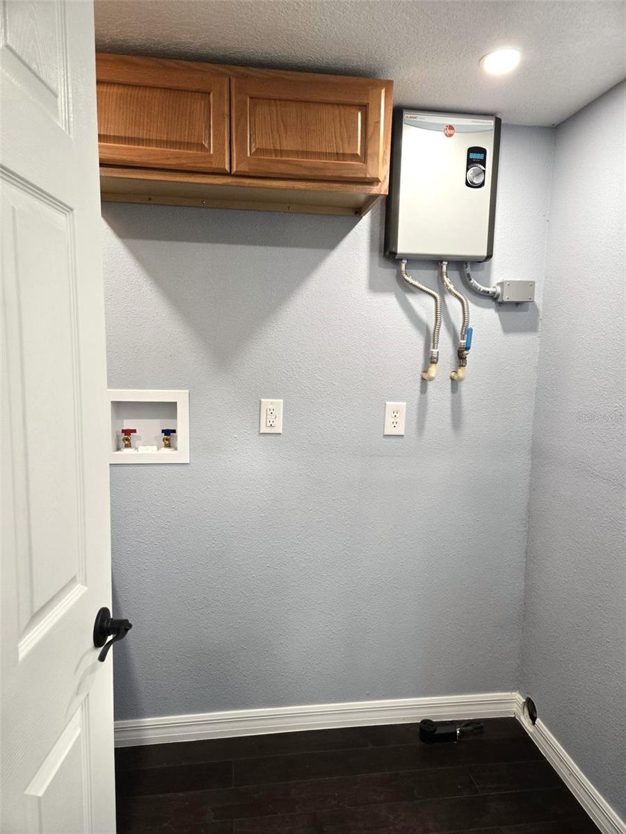 Image 35 of 37 For 3301 Medulla Road