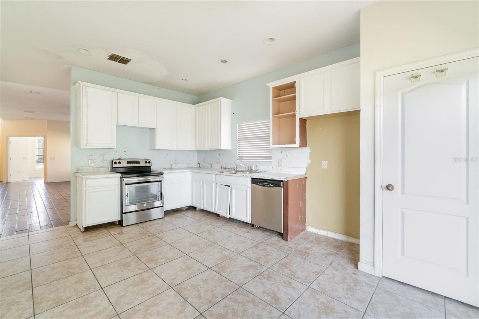 Image 12 of 26 For 3145 Dasha Palm Drive