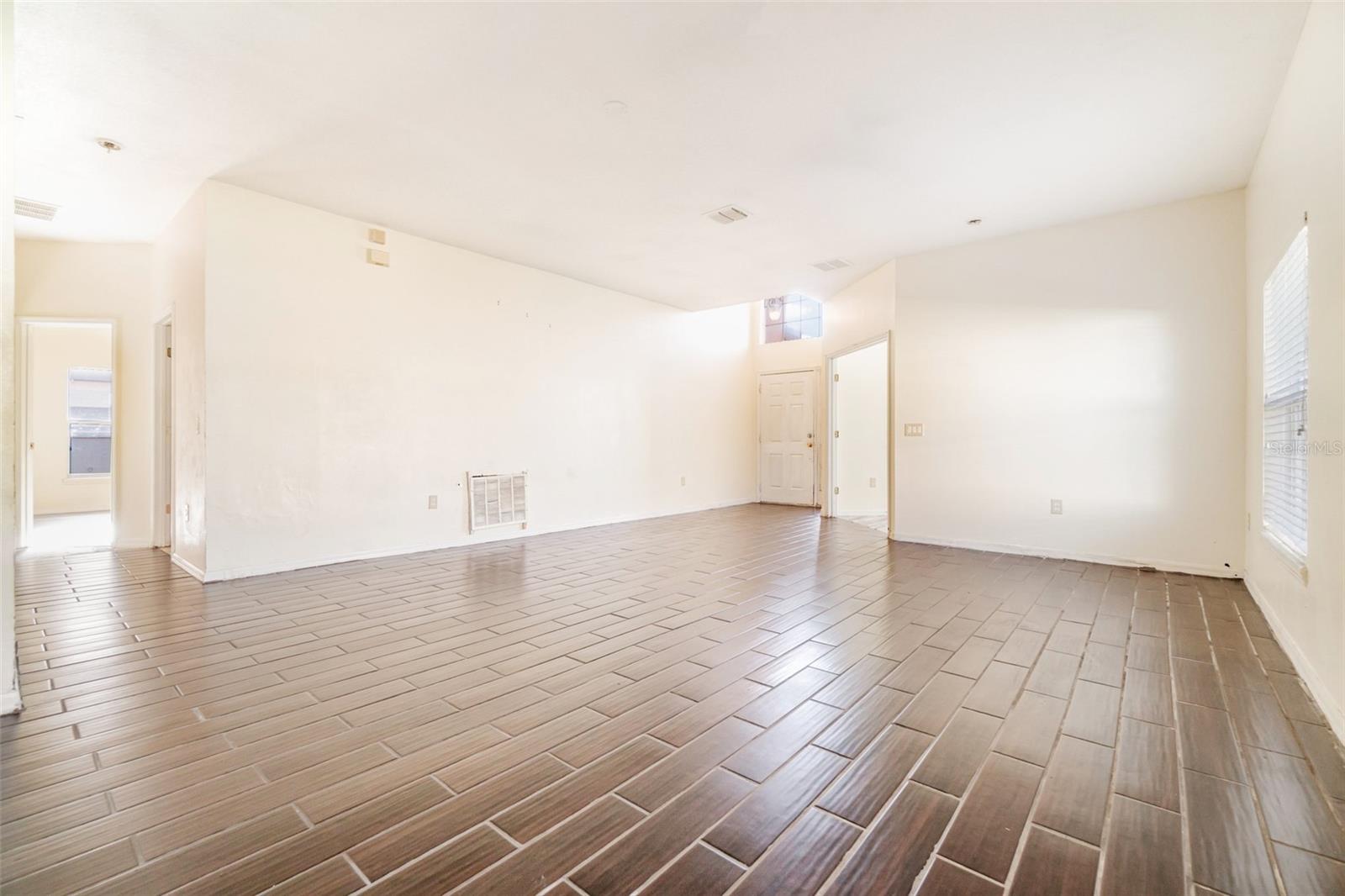 Image 6 of 26 For 3145 Dasha Palm Drive