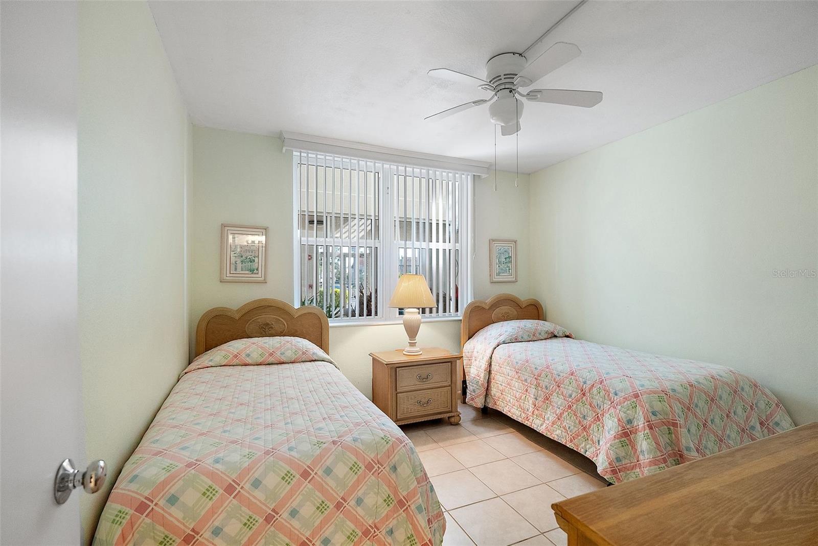 Listing photo id 16 for 6021 Bahia Del Mar Circle 137