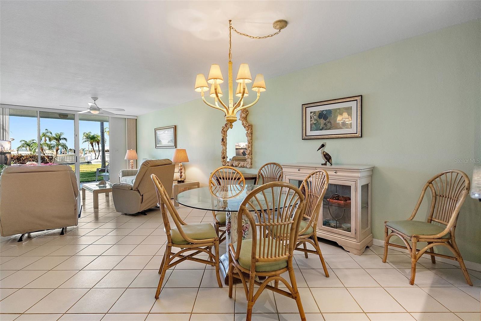 Listing photo id 7 for 6021 Bahia Del Mar Circle 137