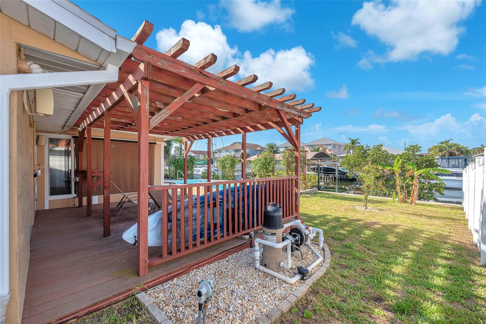 Image 4 of 33 For 1012 Spindle Palm Way