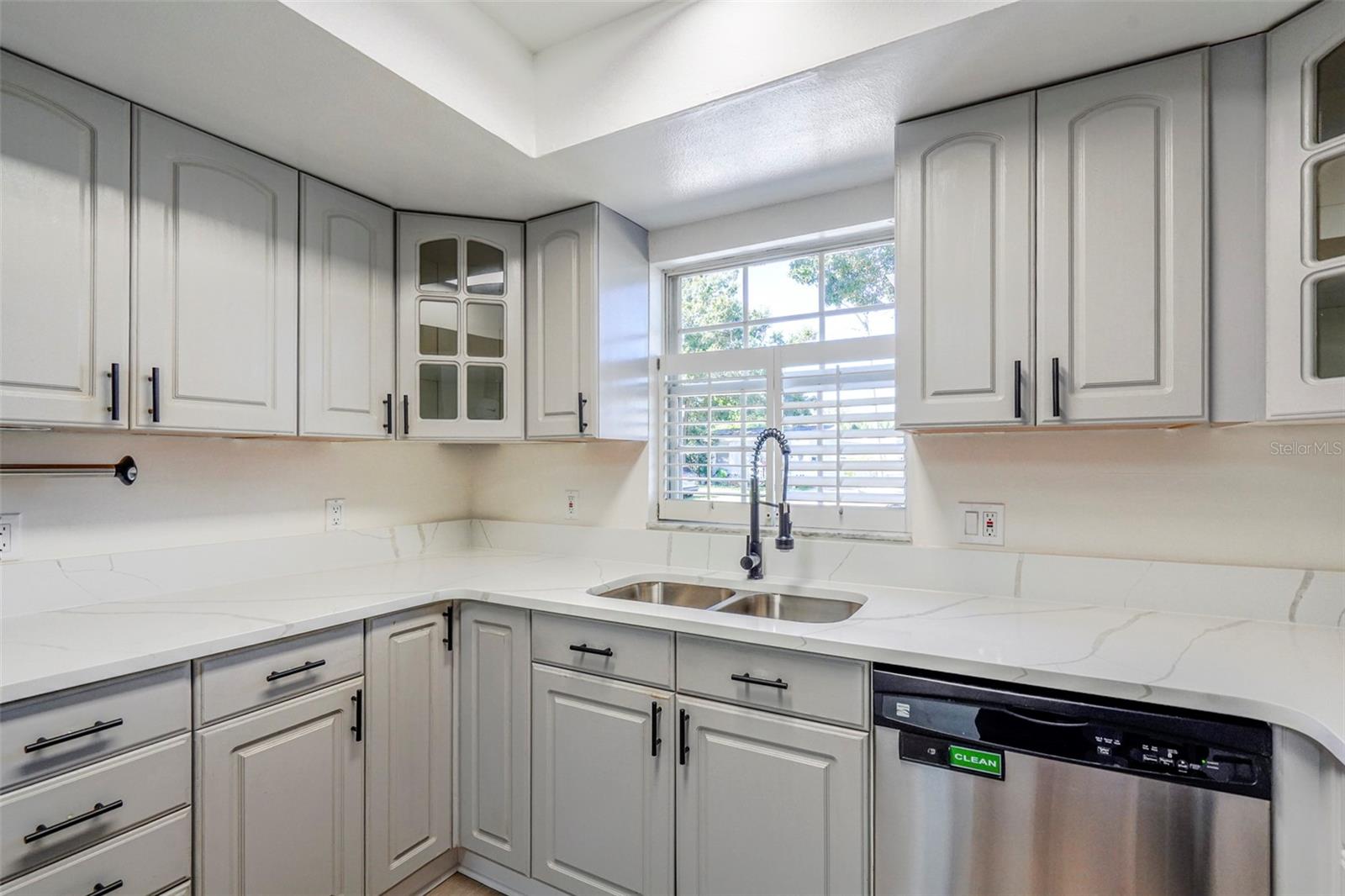 Image 5 of 14 For 3637 38th Street N