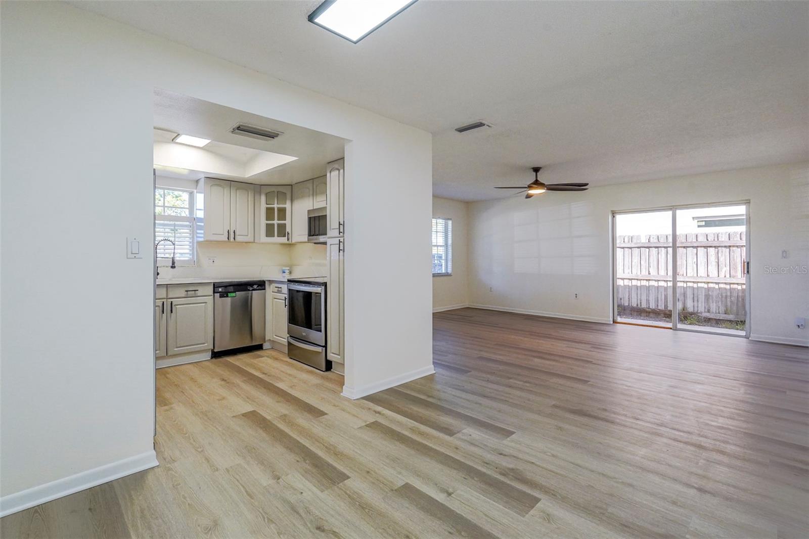 Image 6 of 14 For 3637 38th Street N