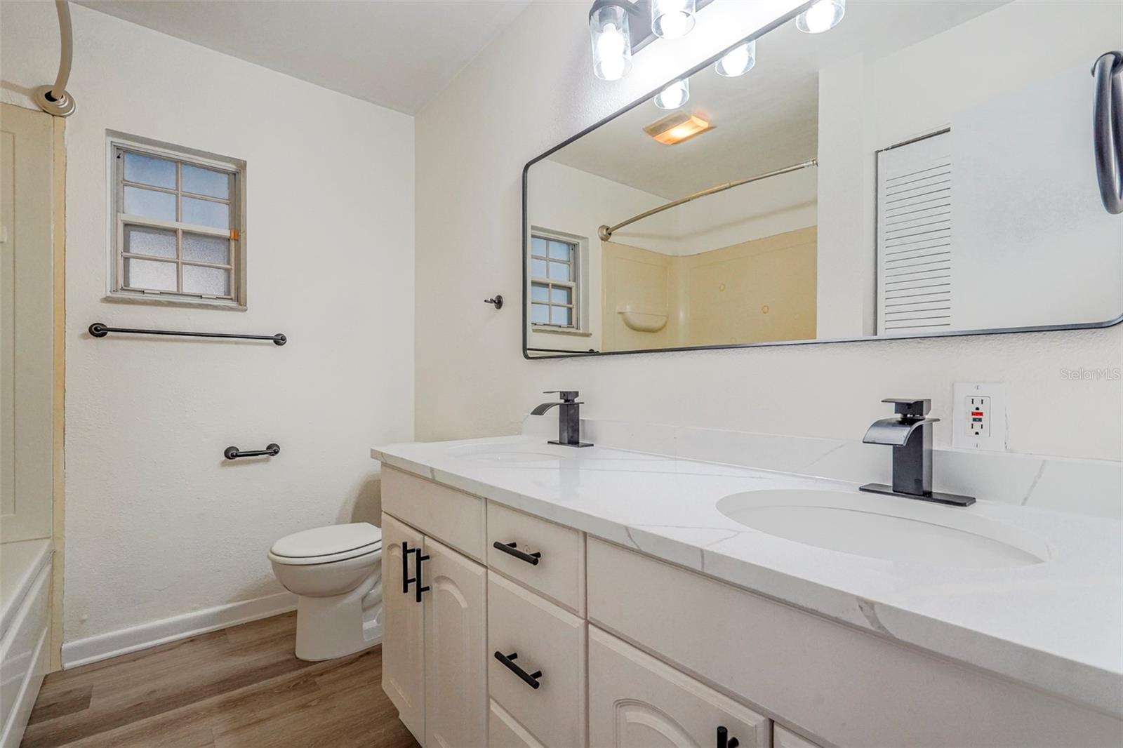 Image 7 of 14 For 3637 38th Street N