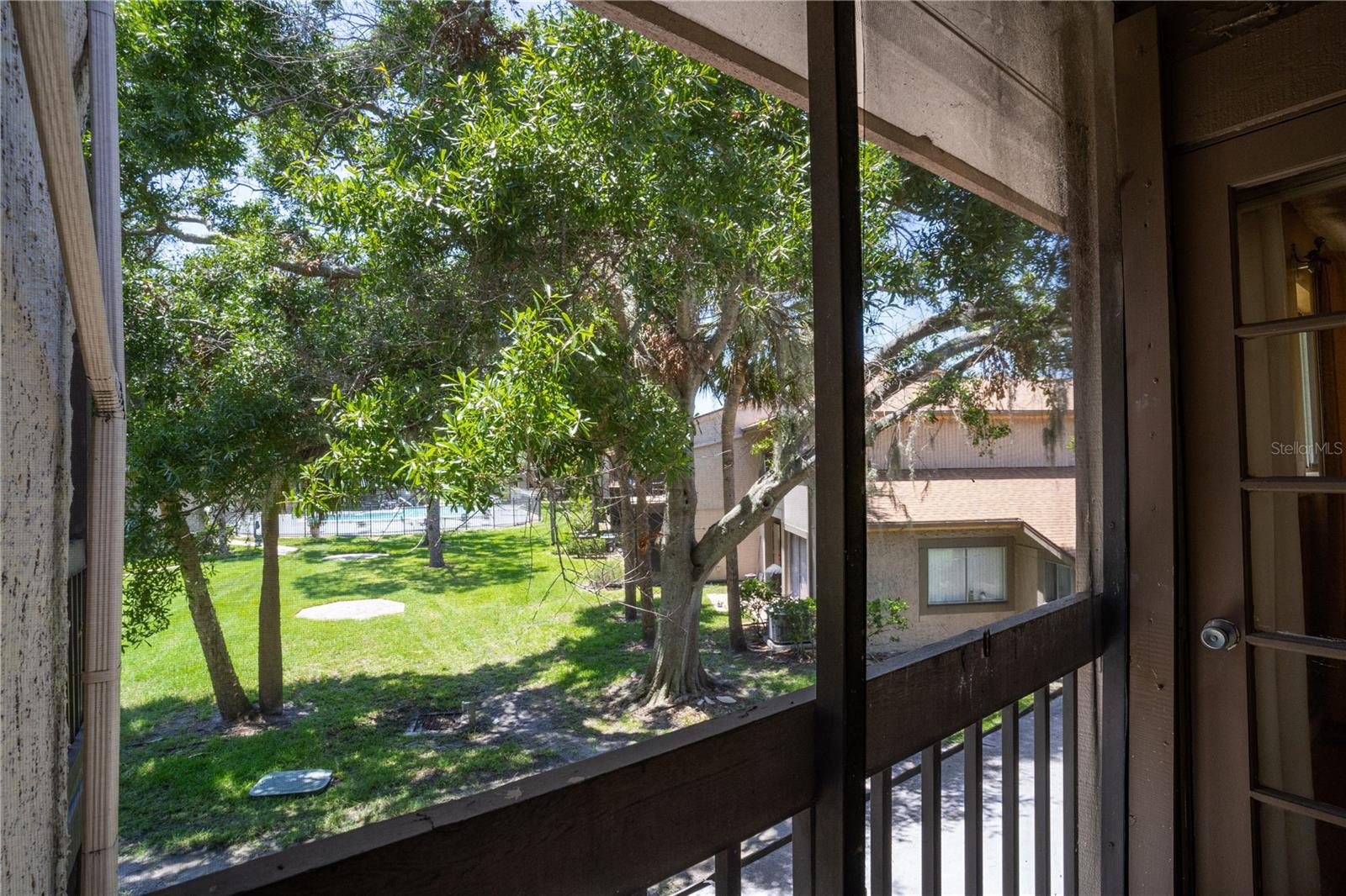 Image 16 of 23 For 6338 Newtown Circle 38a6