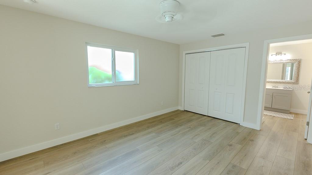 Image 23 of 70 For 12120 7th Street E