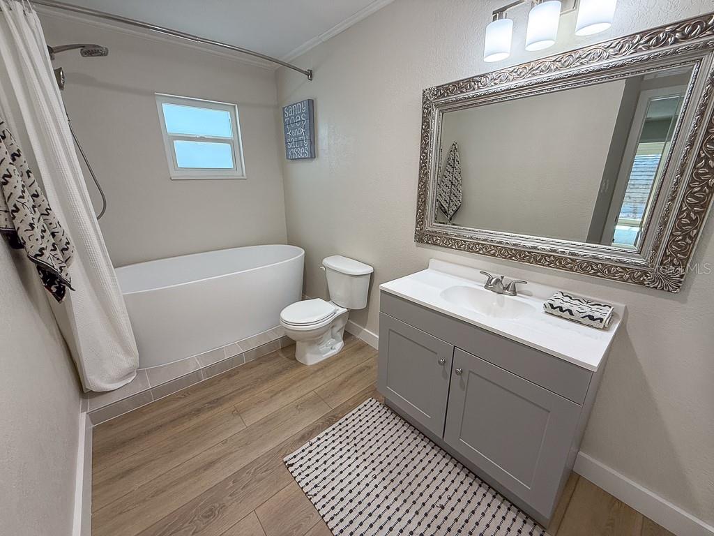 Image 28 of 70 For 12120 7th Street E
