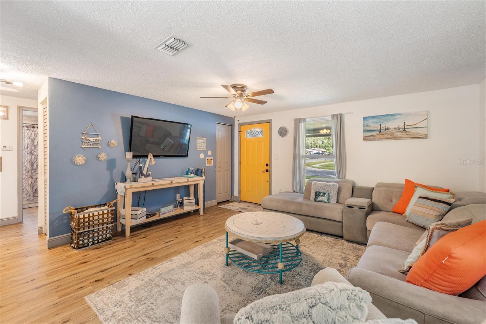 Image 14 of 32 For 1116 Beachwood Avenue