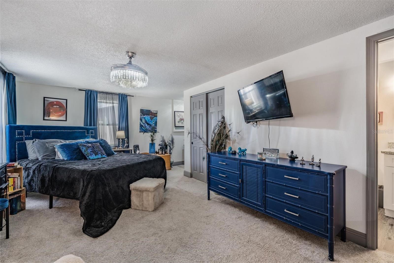 Image 15 of 32 For 1116 Beachwood Avenue