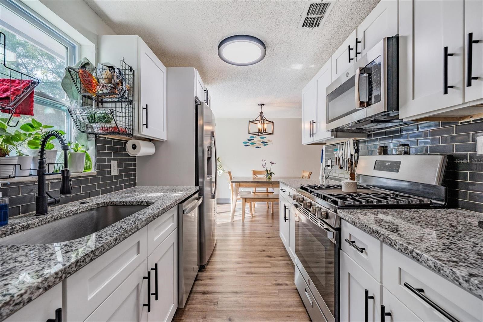 Image 8 of 32 For 1116 Beachwood Avenue