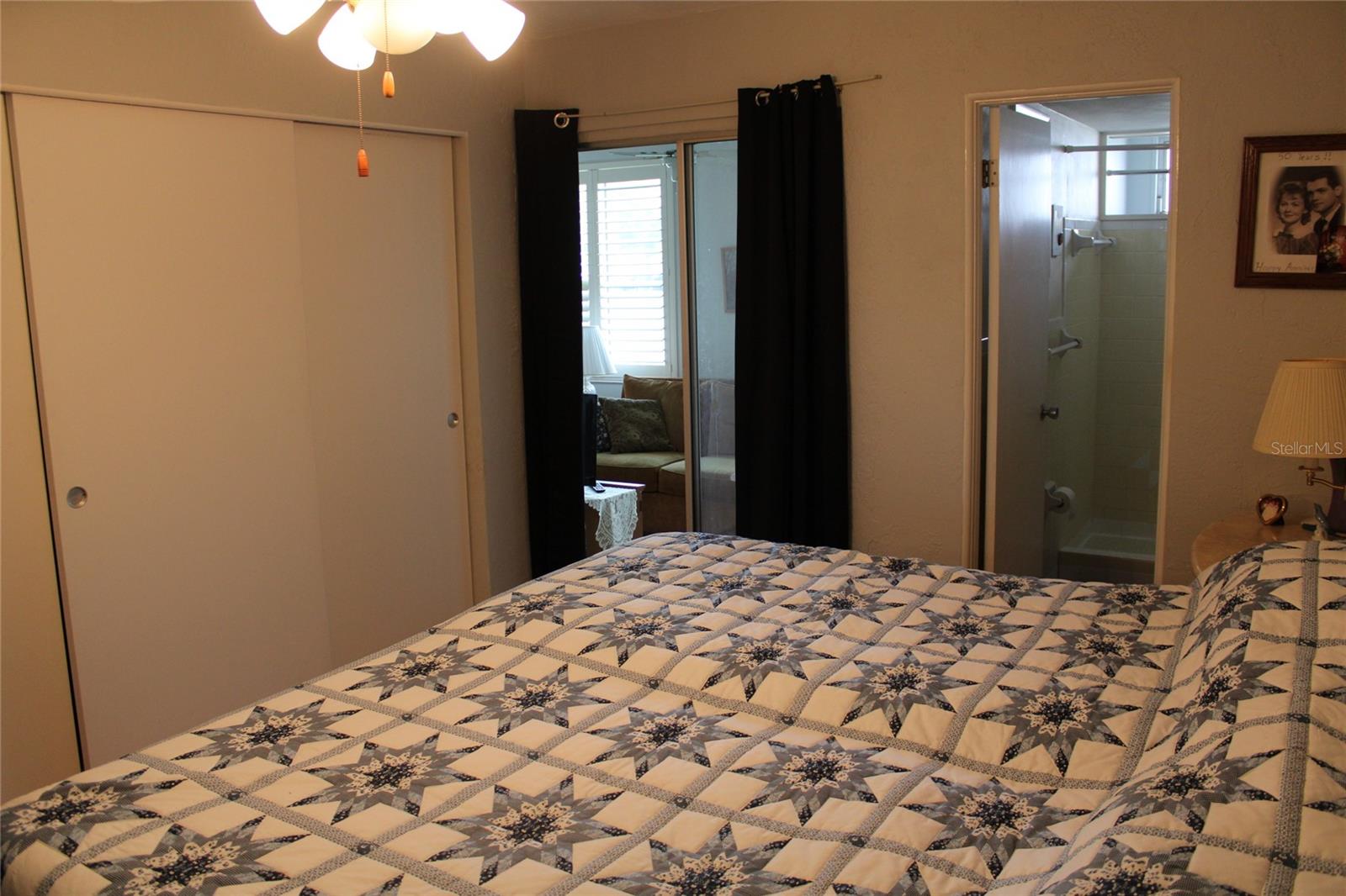 Image 25 of 42 For 2454 Australia Way E 10