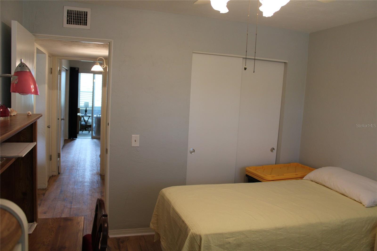 Image 40 of 42 For 2454 Australia Way E 10