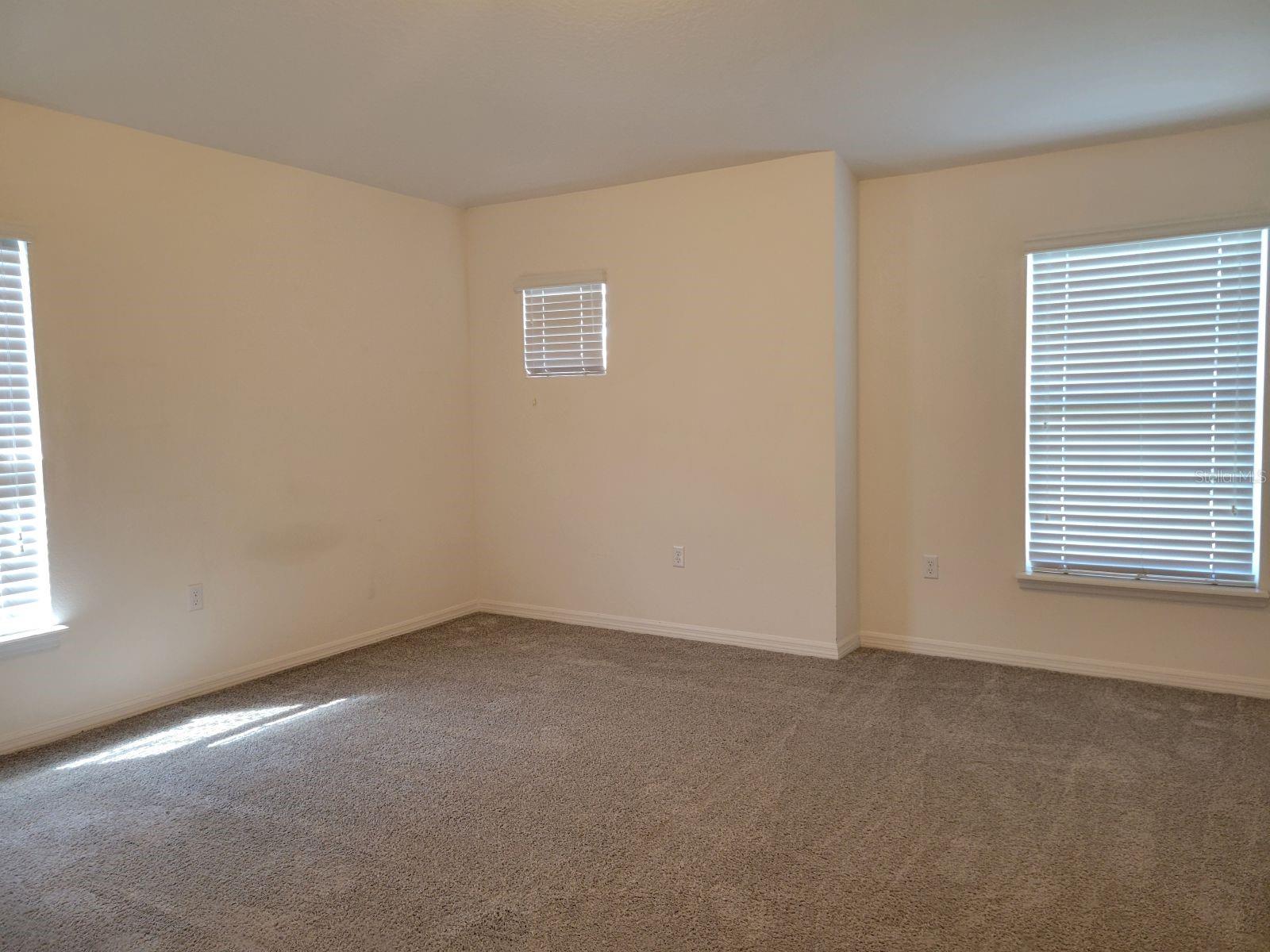 Image 20 of 44 For 7001 Interbay Boulevard 285