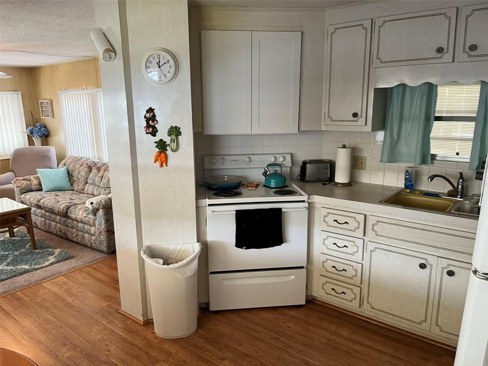 Image 14 of 16 For 1040 Main Street 193