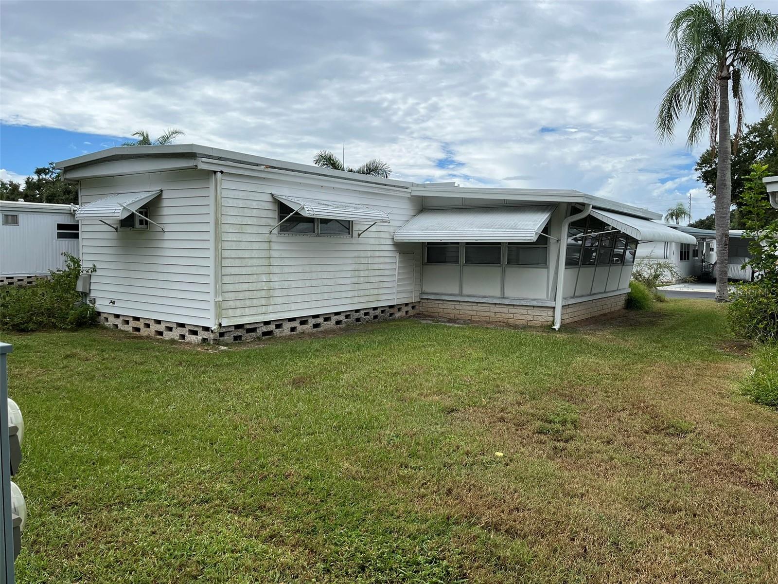 Image 5 of 16 For 1040 Main Street 193