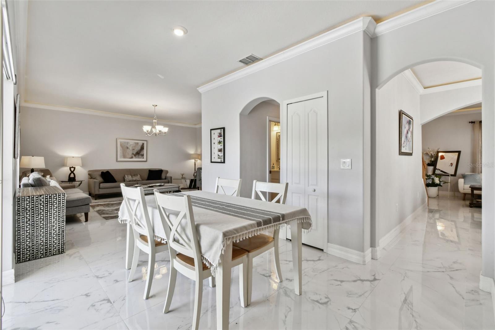 Image 23 of 81 For 10621 Lucaya Drive