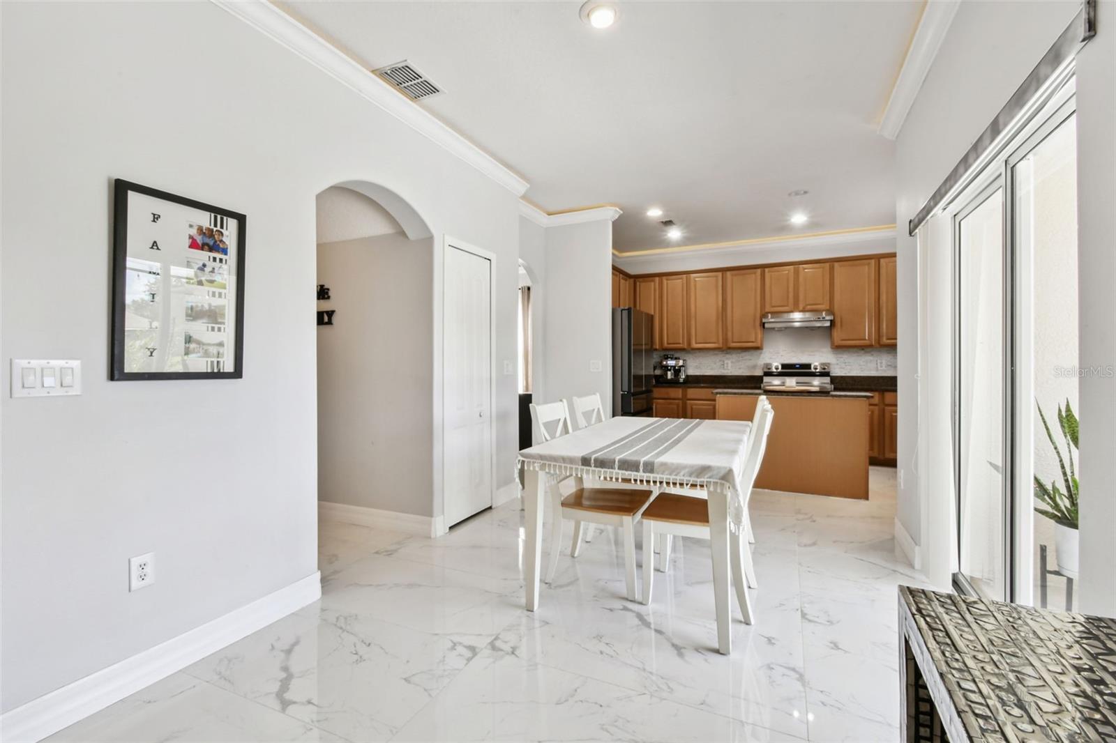 Image 26 of 81 For 10621 Lucaya Drive