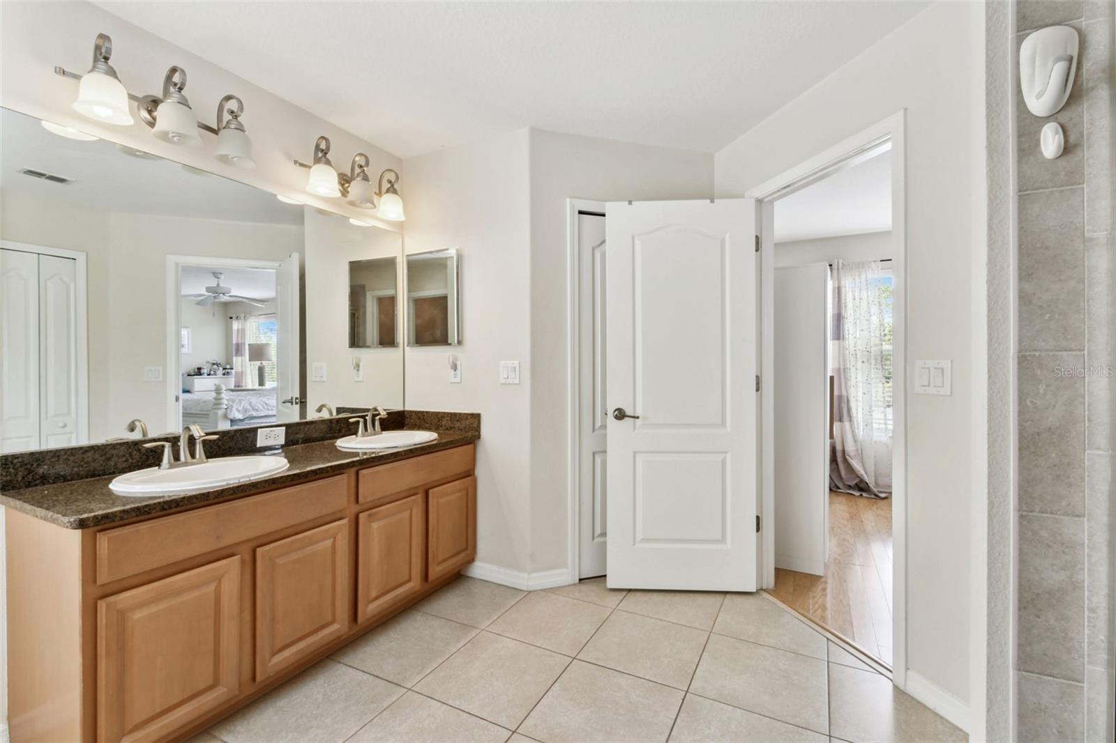 Image 38 of 81 For 10621 Lucaya Drive