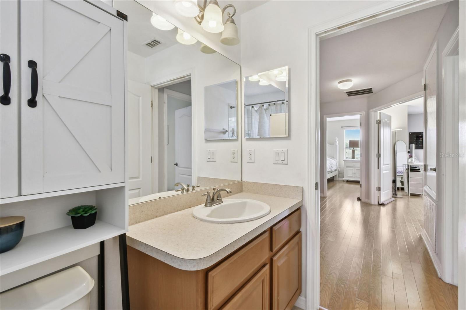 Image 43 of 81 For 10621 Lucaya Drive