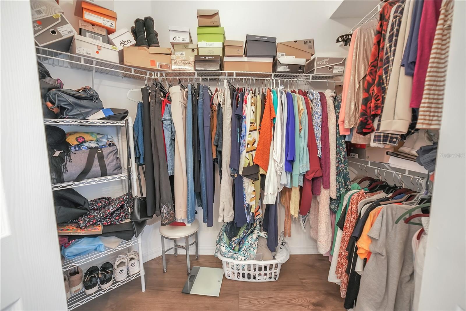 Image 19 of 41 For 20922 Jaffa Lane