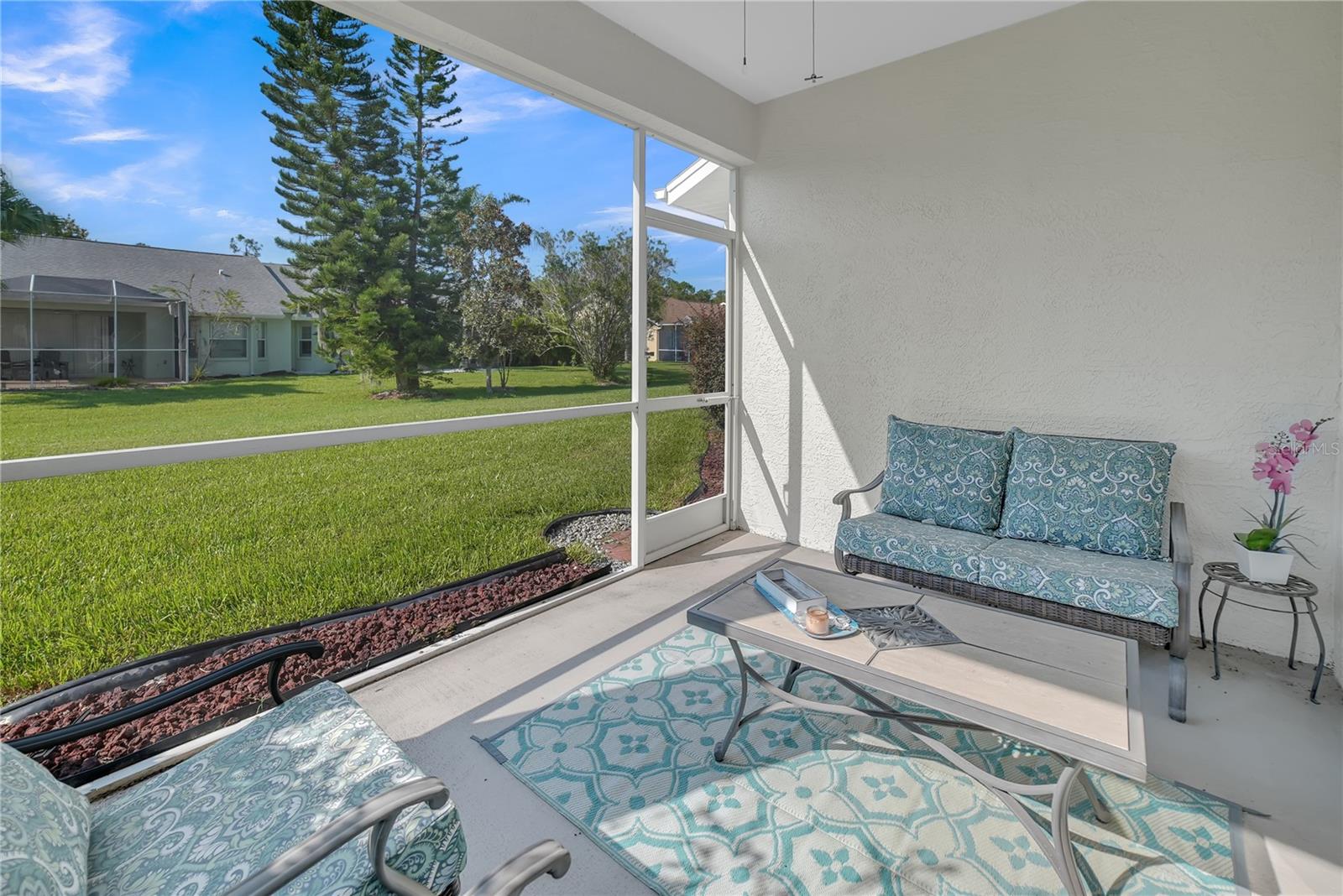 Image 28 of 41 For 20922 Jaffa Lane