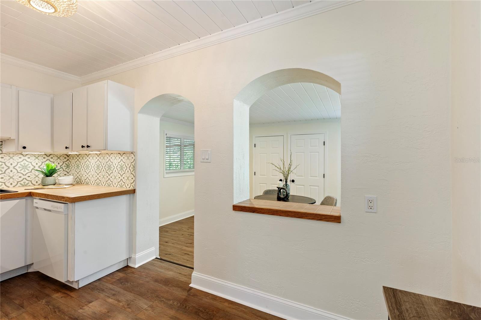 Image 11 of 42 For 3598 63rd Street N