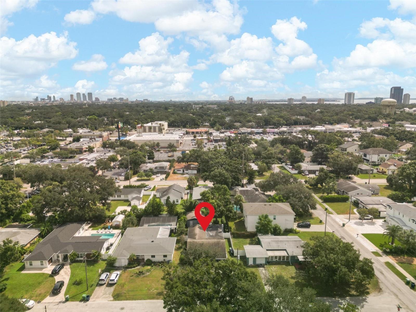 Listing photo id 45 for 1520 Richard Avenue